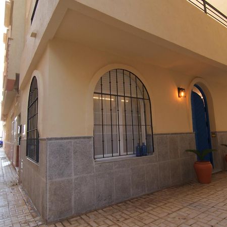 Mara'S Apartments Torremolinos La Mar - Beachfront Tiny House - Bajondillo מראה חיצוני תמונה