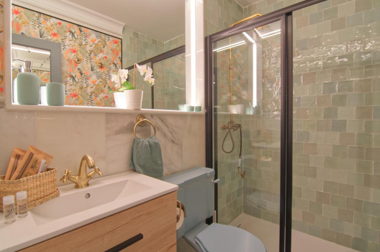 Mara'S Apartments Torremolinos La Mar - Beachfront Tiny House - Bajondillo מראה חיצוני תמונה